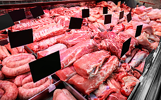 Od października oprócz cen także flaga kraju pochodzenia. Nowy obowiązek sprzedawców mięsa Od października oprócz cen także flaga kraju pochodzenia. Nowy obowiązek sprzedawców mięsa